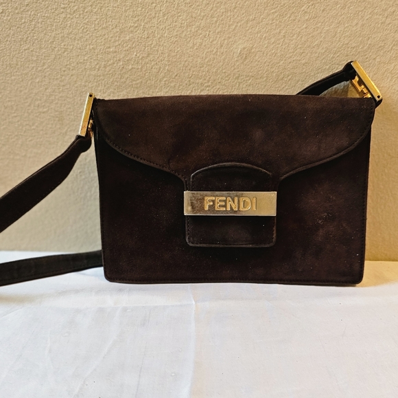Vintage FENDI bag - Picture 9 of 11